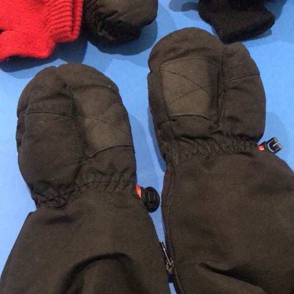 Mittens - Picture 6 of 8